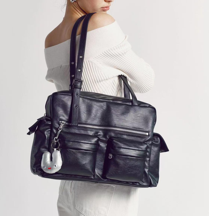 ladies crossbag, exquisite workmanship, multiple compartments, convenient storage, item classification, large capacity, fine-crafted, multi-layer pockets